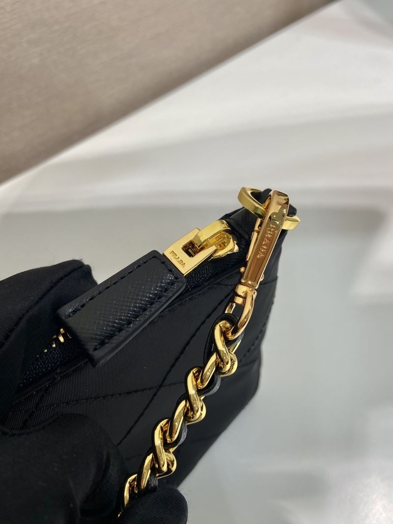 Pra*a hobo bags